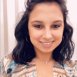 Meet your Posher, Lianet